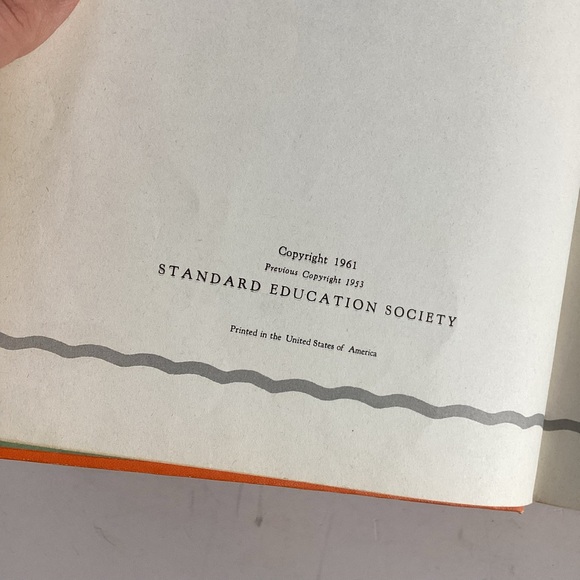 Vintage 1962 the story hour hardcover kids book - Picture 3 of 6